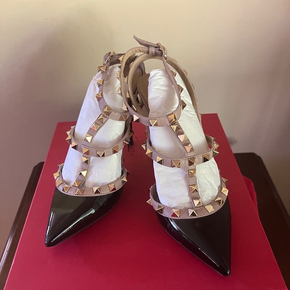 Valentino Rockstar Pump - Picture 1 of 5